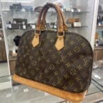 【ルイヴィトン 販売】モノグラム誕生130周年🎉アイコンバッグの一つ『アルマ』が入荷中です✨