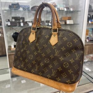 【ルイヴィトン 販売】モノグラム誕生130周年🎉アイコンバッグの一つ『アルマ』が入荷中です✨