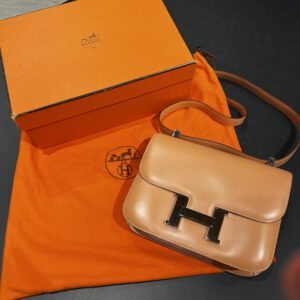 【HERMES エルメス コンスタンス23 〇Y刻印】を盛岡市のお客様よりお買取りさせていただきました！