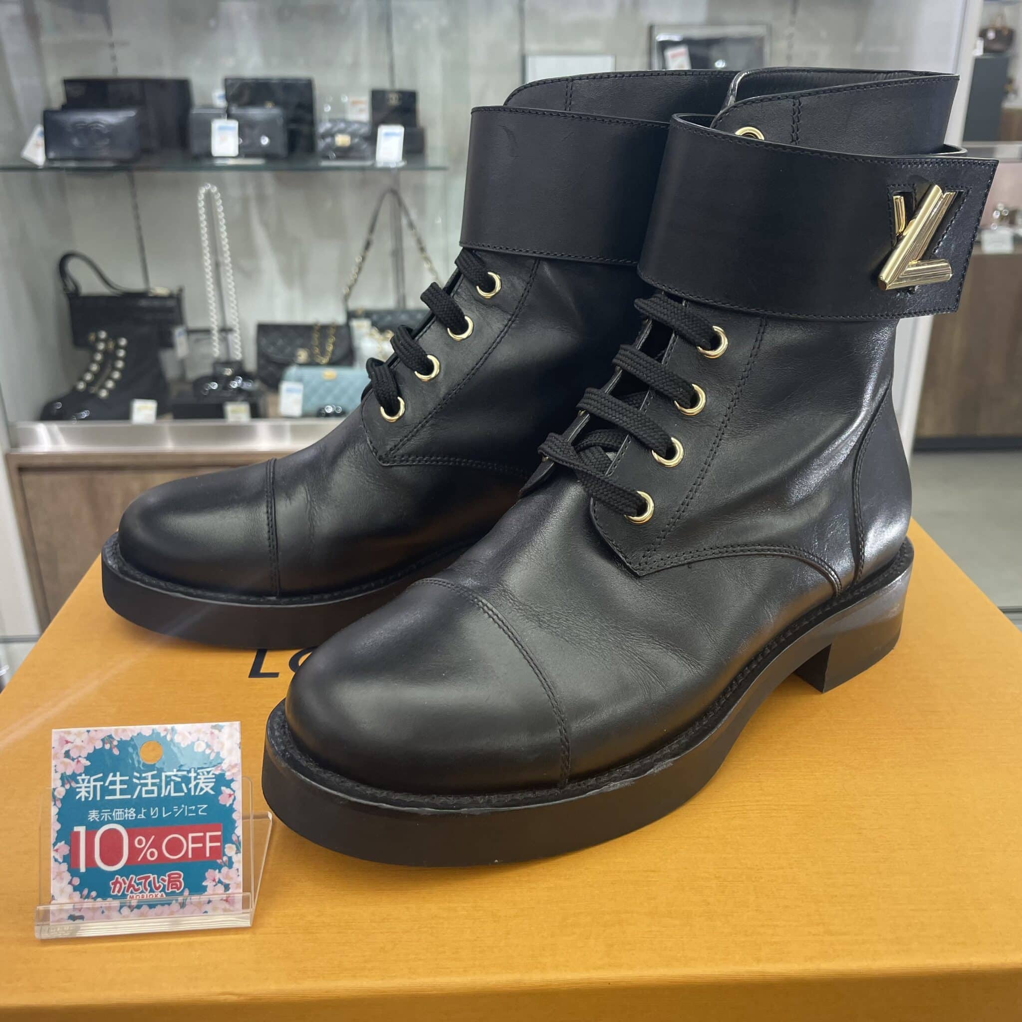 【ルイヴィトン 販売】日常使いしやすい実用性を兼ね備えた大人のためのワークブーツ🖤今ならなんと10％OFFでお買い求めいただけます🌸