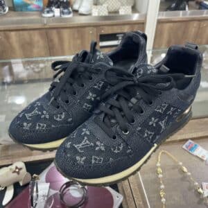 【ルイヴィトン 販売】ラグジュアリー×カジュアルを叶えるデニムスニーカーが入荷しております👟💙