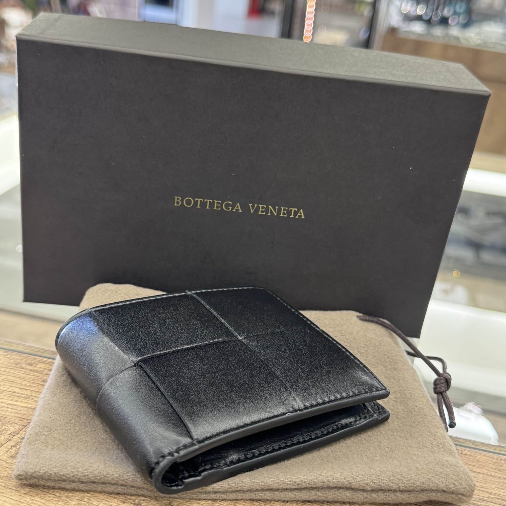 【ボッテガヴェネタ　販売】ボッテガヴェネタの状態の良いお財布が入荷しております🙌🏻