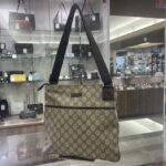 【グッチ 販売】上品なGG柄が素敵なGGスプリーム ショルダーバッグが昨日入荷しました🫶🏻