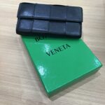 【かんてい局八戸店】ボッテガヴェネタ 742694 マキシイントレチャート長財布をお買取りさせていただきました！