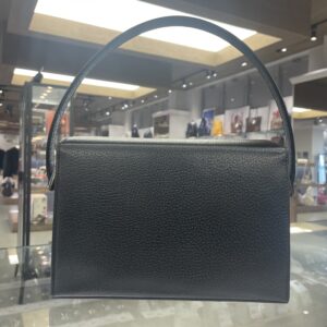 バーバリー 販売】シンプルだからこそ魅力的✨バーバリー フォーマル