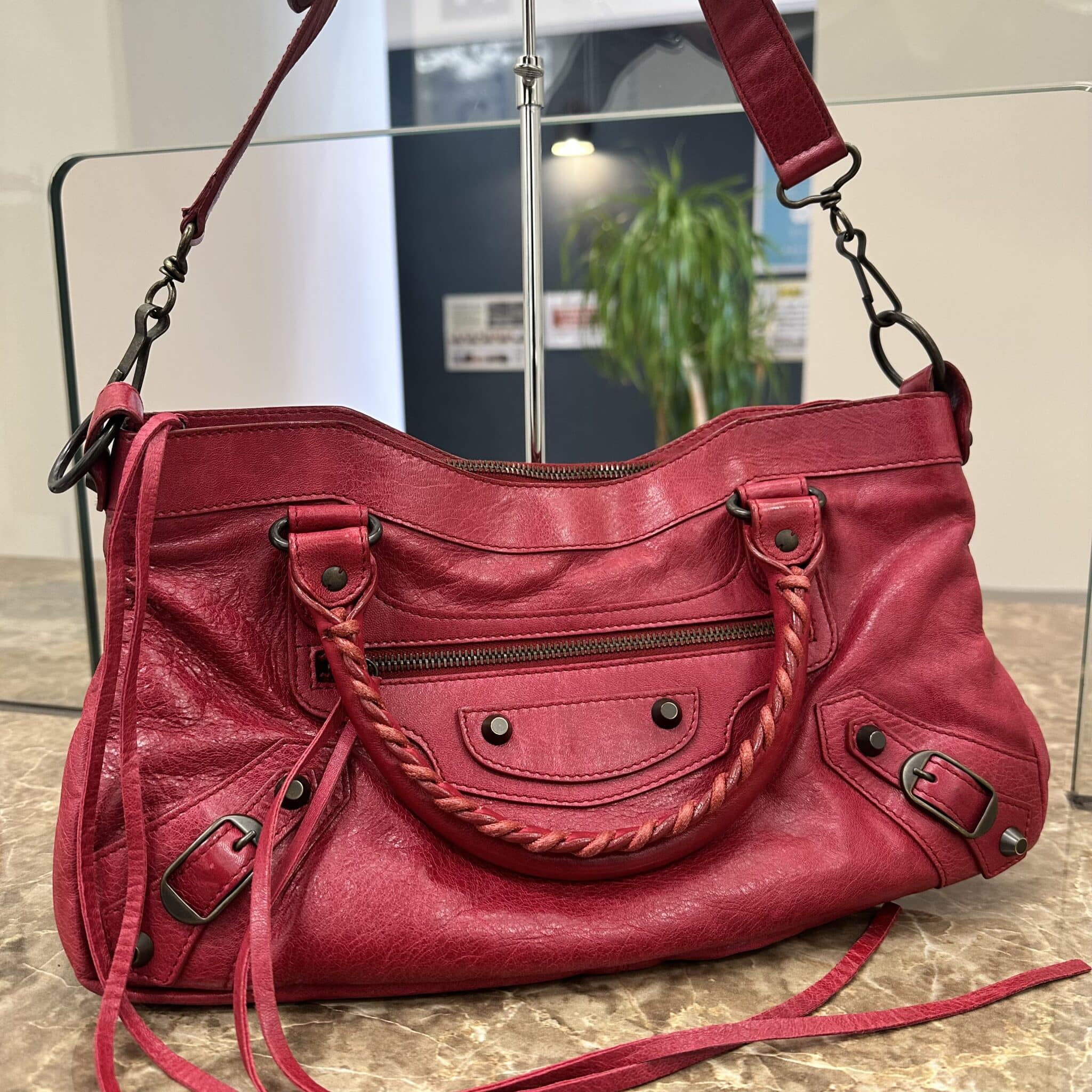 【買取 盛岡 BALENCIAGA】バレンシアガ ザ・ファーストを盛岡市のお客様よりお買い取りさせていただきました!