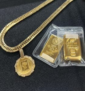 【金　販売】金相場が高騰中です！金・プラチナをお探しの方はかんてい局盛岡店へGO！！