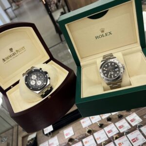 【時計　販売】まだまだ半袖でOKの季節🍉かっこいい時計で気分UP⤴⤴