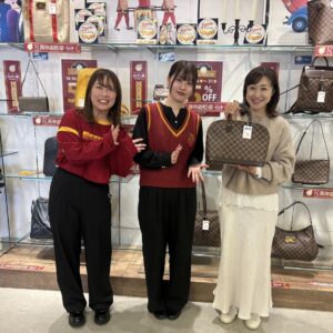 10/17(土)放送の【じゃじゃじゃTV】にて、 店内の様子を生中継でお伝えさせていただきました🎃👻