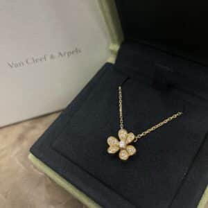 【ジュエリー ネックレス 買取 盛岡】ヴァン クリーフ&アーペル フリヴォル ペンダント をお買取りさせていただきました