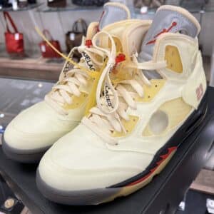 【アパレル　販売】春コーデに合わせたいスニーカーをお得に買えちゃう《新生活応援フェア》開催中🧡