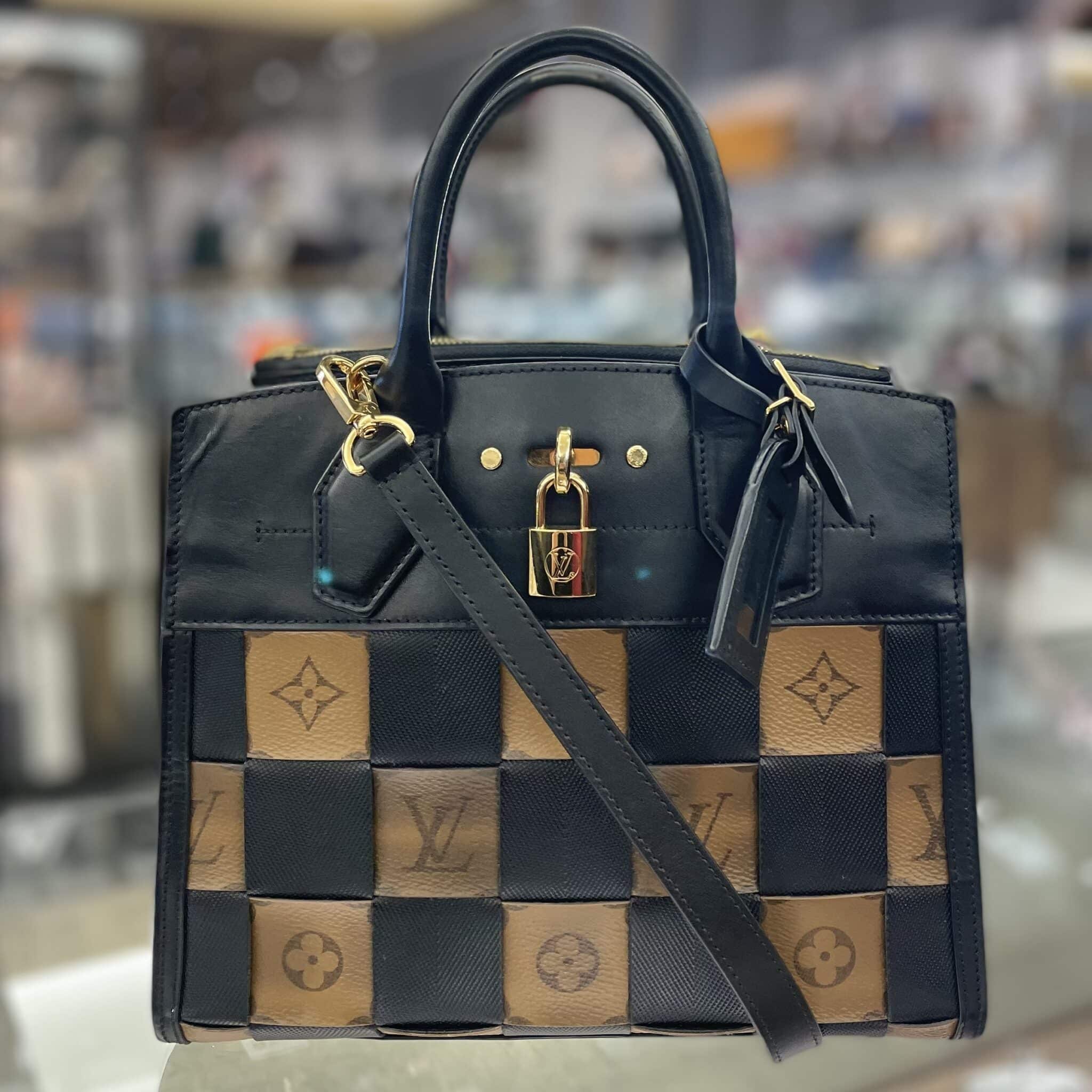 【LOUIS VUITTON　販売】モノグラムリバースがクラシックで素敵なバッグが入荷中です🤎🖤