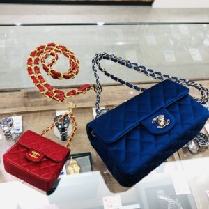 【シャネル　販売】サイズ感がかわいい✨コーディネートアクセントになるアイテム『ミニマトラッセ』