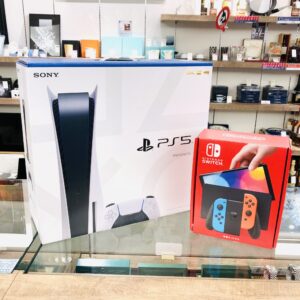 【ブランド　販売】子供から大人も楽しめるゲーム機🎮お盆に帰省したお孫さんと一緒に楽しみませんか？