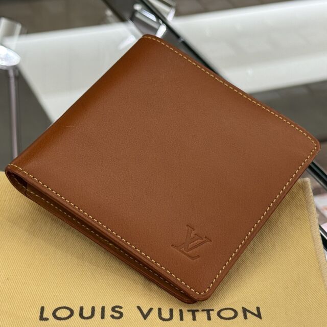 こんにちは⤴⤴
かんてい局盛岡店です☀

LOUIS VUITTON ルイヴィトンから、
M85017 ノマド ポルトフォイユ・マルコが
店頭に入荷しました👏🏻💗

ルイヴィトンのアイテムの中でも
特に上質なレザーを使用したノマドライン- ̗̀ 💡 ̖́-

表面にキズの無い上質な牛革で、
使えば使うほど味が出るんです😍

ぜひ店頭にてご覧ください🙏🏻‎🧡💛

皆さまのご来店お待ちしております🚙💨

#かんてい局盛岡店
#おかげさまで6周年
#LOUISVUITTON
#ルイヴィトン
#M85017
#ノマドポルトフォイユ・マルコ
#キャラメル
#ブランド財布
#ブランド販売
#ブランド買取
#質預かり
#質屋
#岩手
#盛岡
#本宮
#皆さまのご来店お待ちしております