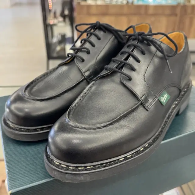 こんにちは🥰
かんてい局盛岡店です🌈

Paraboot パラブーツから、
CHAMBORD シャンボード
サイズ表記UK7 1/2(日本サイズ約26.0cm程度)が
店頭に入荷しました- ̗̀‪‪💡‬ ̖́-

パラブーツの定番の
“リスワクシーレザー” は水に強く、
なんと雨の日でも履けちゃうんです⸜🙌🏻⸝‍

カジュアルからビジネスまで、
幅広～くお使いいただける万能シューズ😆

サイズが合えばかなりお買い得ですよ👌🏻✨

もちろん店頭ではご試着OK🙆🏻‍♀️
気になる方はお気軽に
スタッフへお声がけください🧡💛

皆さまのご来店お待ちしております🙇🏻‍♀️

#かんてい局盛岡店
#Paraboot
#パラブーツ
#CHAMBORD
#シャンボード
#約26cm程度
#ブランドアパレル
#ブランド販売
#ブランド買取
#質預かり
#質屋
#岩手
#盛岡
#本宮
#皆さまのご来店お待ちしております