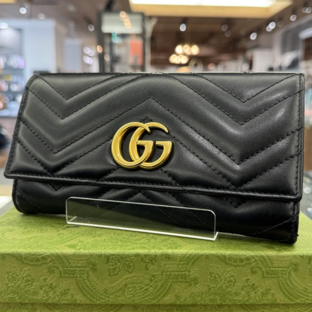 こんにちは🤭
かんてい局盛岡店です🫶🏻

GUCCI グッチから、443436
GGマーモント コンチネンタルウォレットが
店頭に入荷しました😆！

ふっくらとしたキルティングレザーに
アンティーク調のゴールドカラーの
GG金具が素敵🧡💛

比較的使用感少なめの
スタッフおすすめウォレットです👍🏻 ̖́-

ぜひ店頭にてご覧ください😍

今週末は天気も良く、
お出かけ日和の週末になりそう🚗✨

かんてい局盛岡店は今日も元気に
19時まで営業いたします💪🏻

皆さまのご来店お待ちしております🙇🏻‍♀️

#かんてい局盛岡店
#GUCCI
#グッチ
#443436
#GGマーモント
#コンチネンタルウォレット
#ブランド財布
#ブランド販売
#ブランド買取
#質預かり
#質屋
#岩手
#盛岡
#本宮
#皆さまのご来店お待ちしております